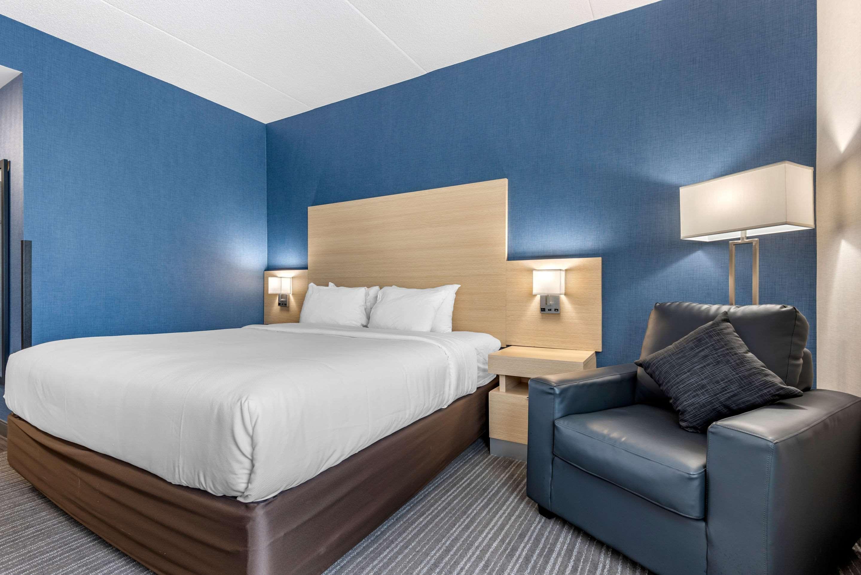 Quality Inn & Suites Oakville Eksteriør billede