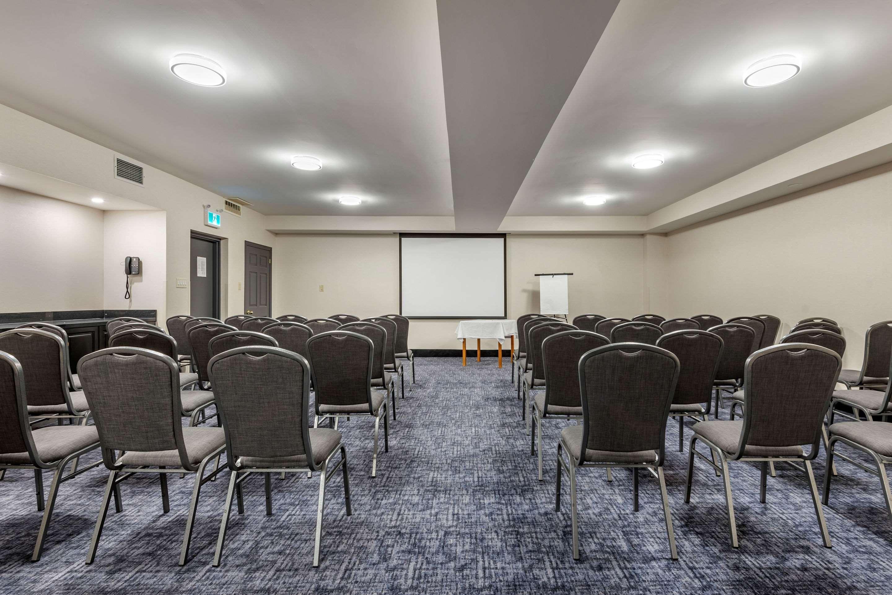 Quality Inn & Suites Oakville Eksteriør billede