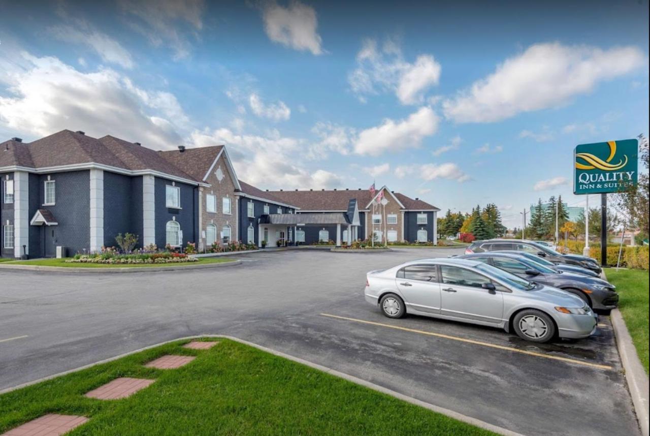 Quality Inn & Suites Oakville Eksteriør billede