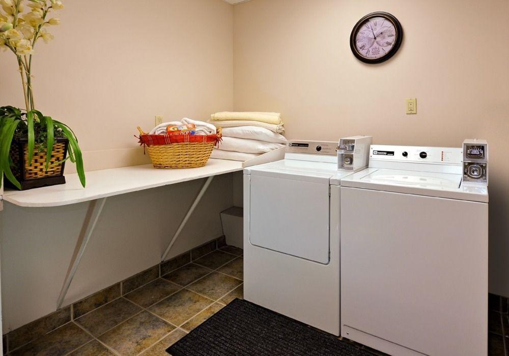 Quality Inn & Suites Oakville Eksteriør billede