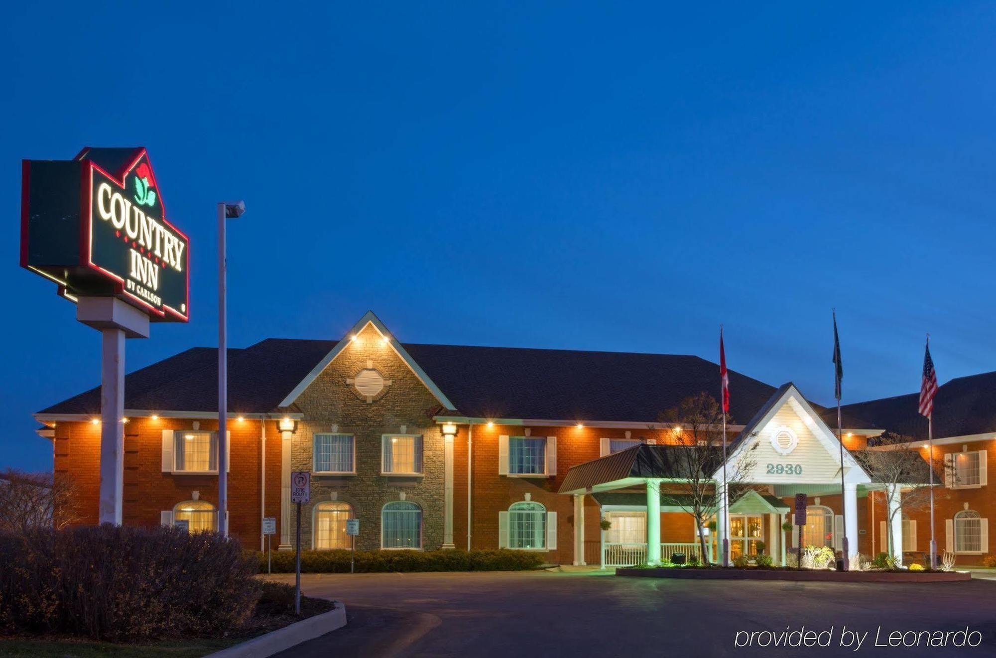 Quality Inn & Suites Oakville Eksteriør billede