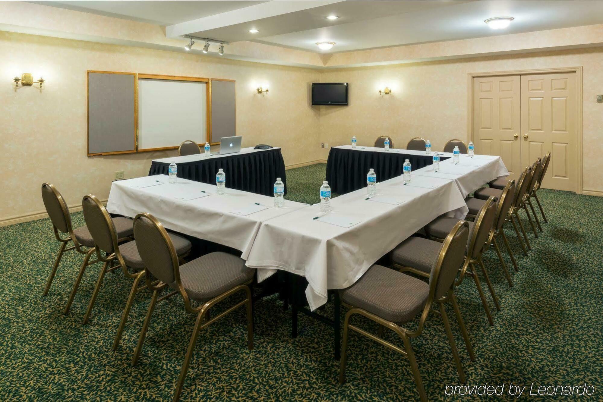 Quality Inn & Suites Oakville Eksteriør billede
